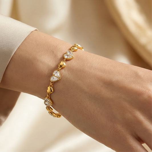 Golden Heartline Charm Bracelet (Free Size)