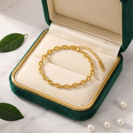 Golden Link Chain Bracelet (Free Size)