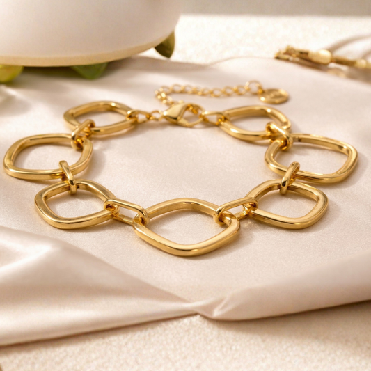 Bold Gold Square Bracelet (Free Size)