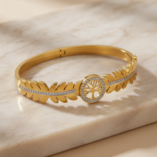 Golden Clover Leaf Bangle (Free Size)