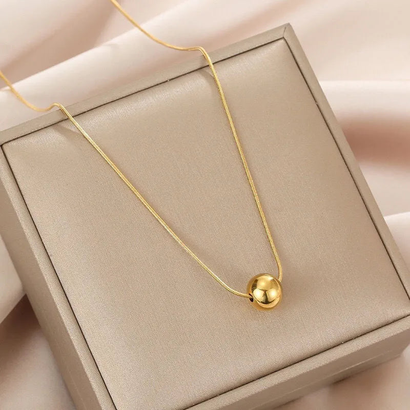 Golden Simplicity Pendant Necklace