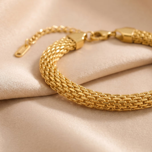 Bold Gold Chain Bracelet (Free Size)