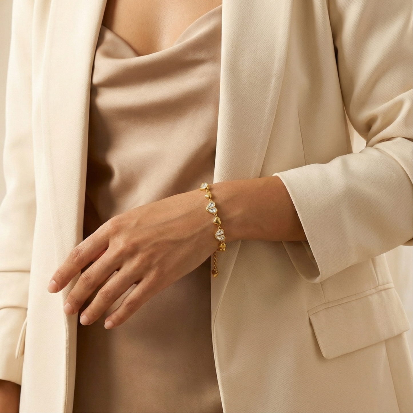 Golden Heartline Charm Bracelet (Free Size)