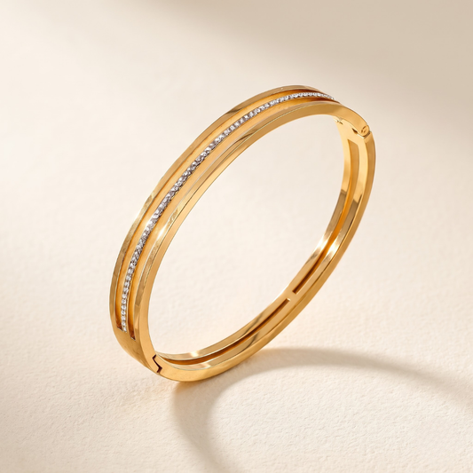 Golden Royale Line Bangle (Free Size)