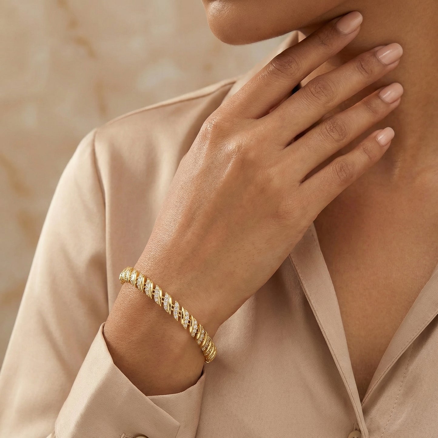 Golden Vintage Link Bracelet (Free Size)