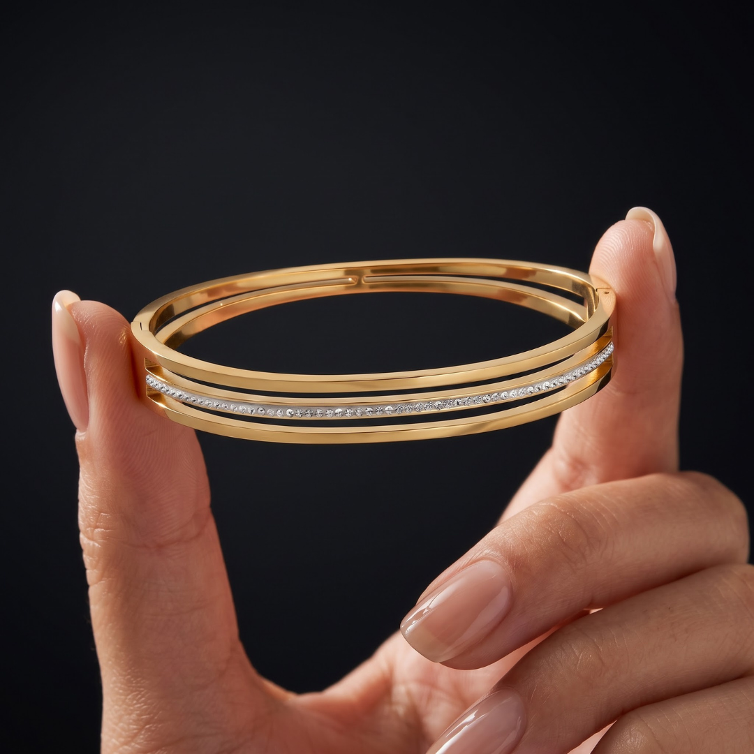 Golden Royale Line Bangle (Free Size)