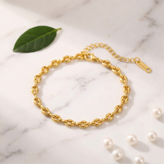 Golden Link Chain Bracelet (Free Size)