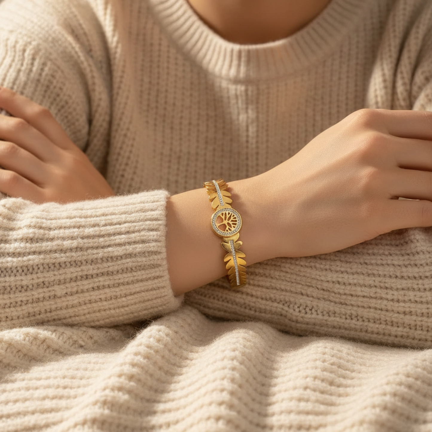 Golden Clover Leaf Bangle (Free Size)