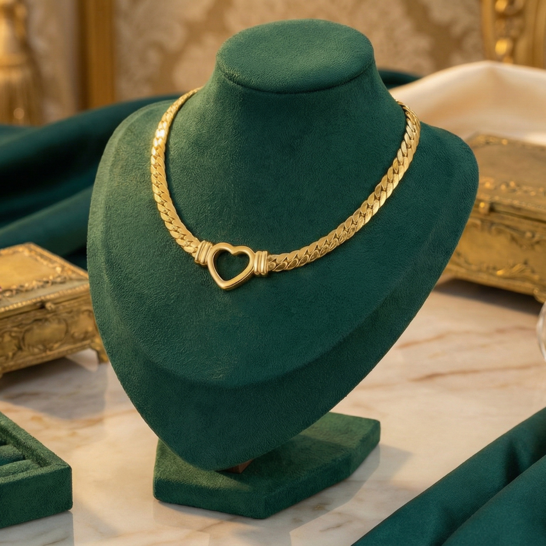 Heartlink Gold Pendant Necklace