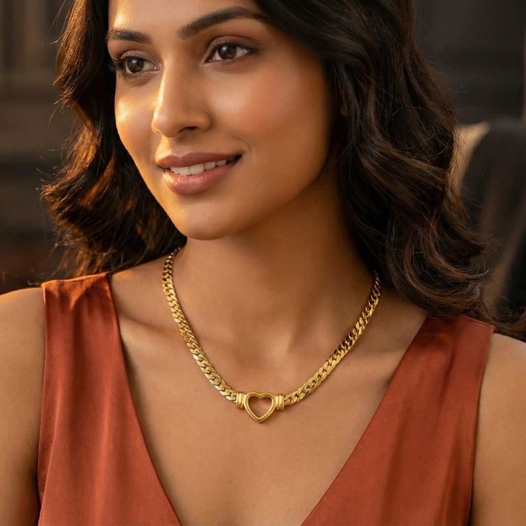 Heartlink Gold Pendant Necklace