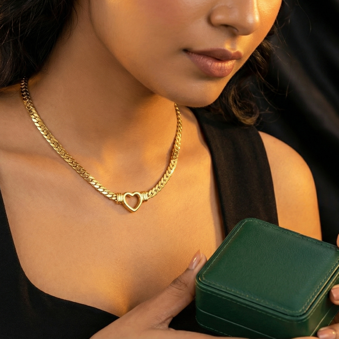 Heartlink Gold Pendant Necklace