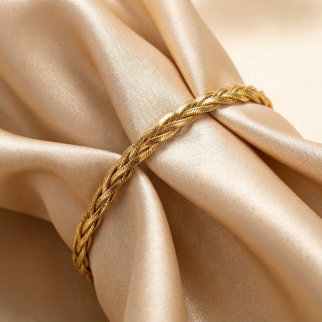 Luxe Bloom Gold Anklet