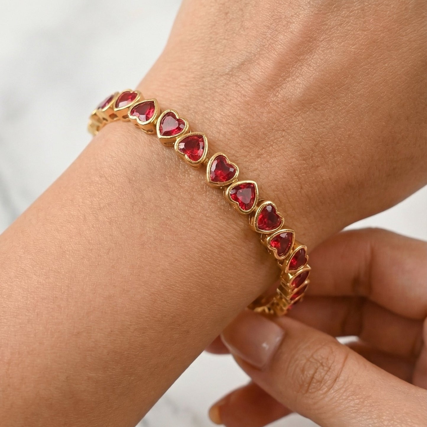 Golden Heart Glow Bracelet