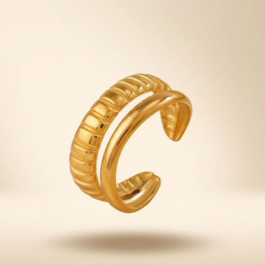 Textured Gold Wave Ring (Free Size)