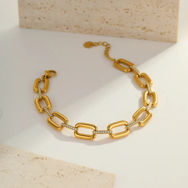 Golden Luxe Link Bracelet (Free Size)