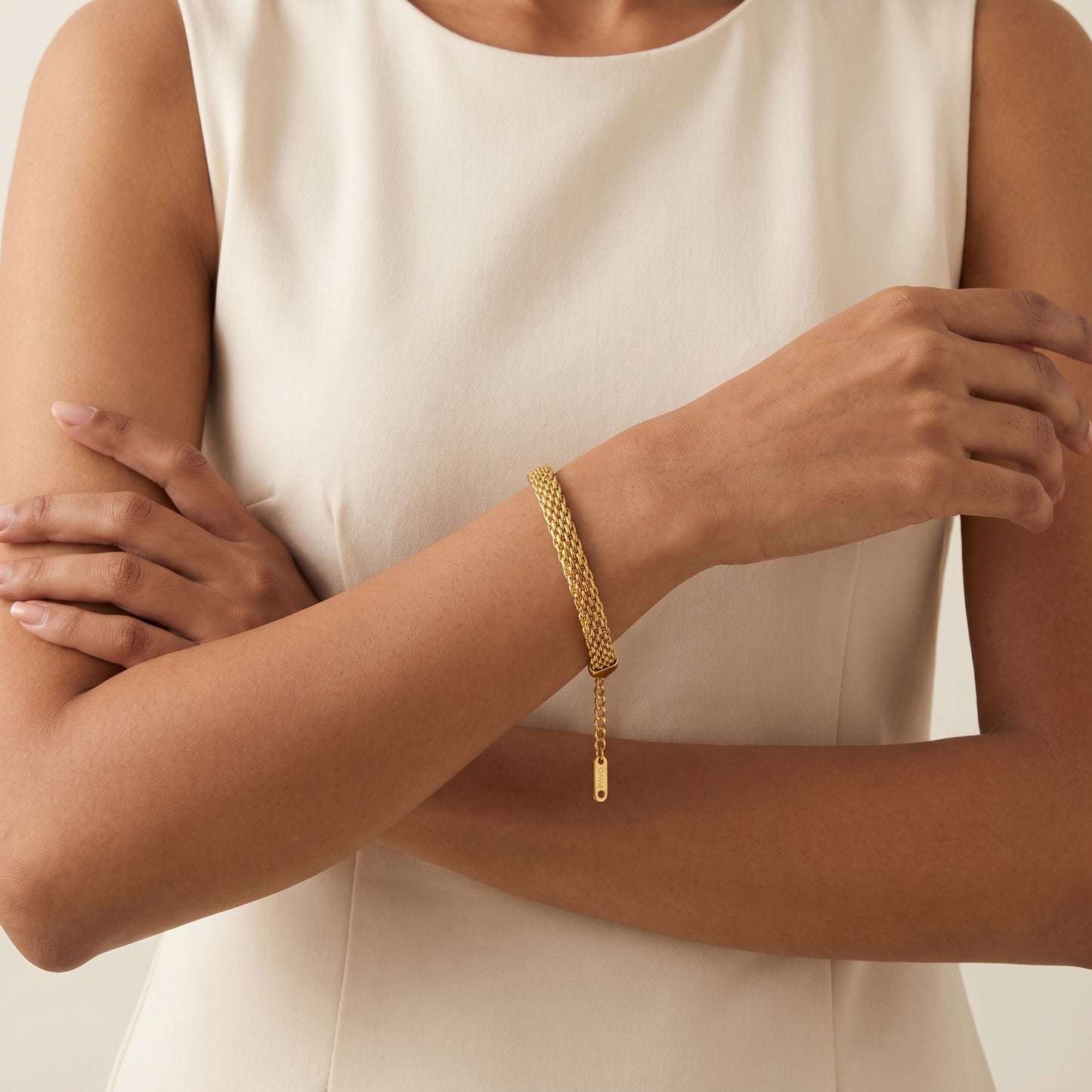 Bold Gold Chain Bracelet (Free Size)