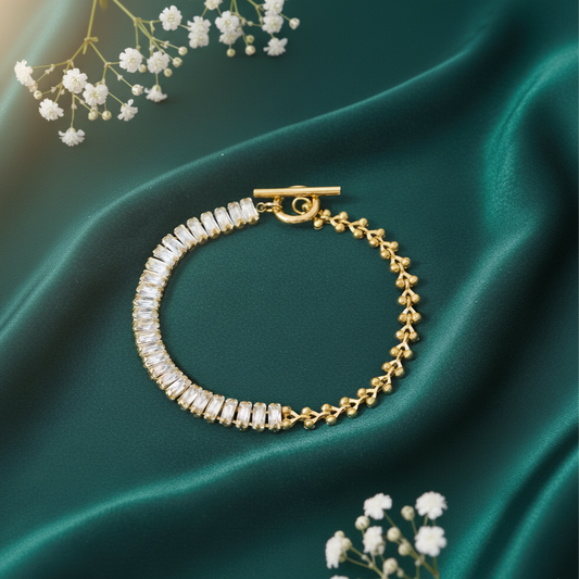 Golden Heart Toggle Bracelet