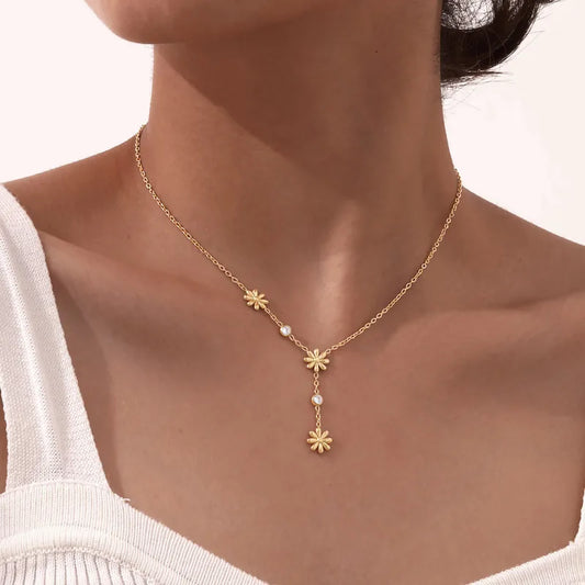 Sweet Floral Gold Necklace