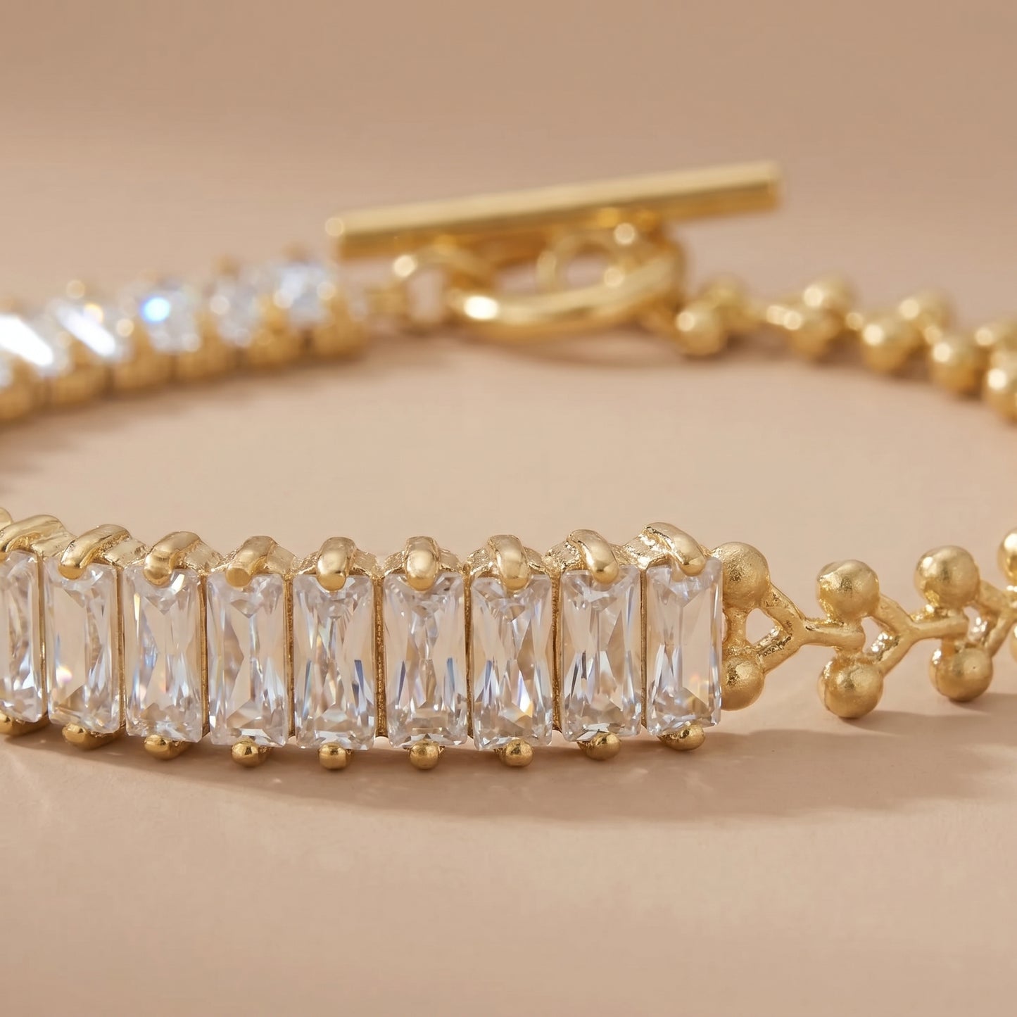 Golden Heart Toggle Bracelet (Free Size)