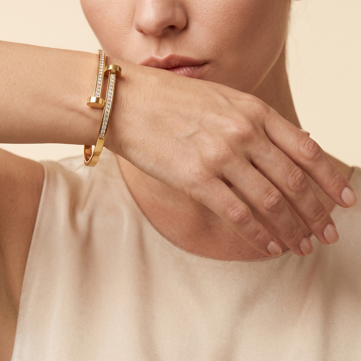 Golden Crystal Bar Bangle