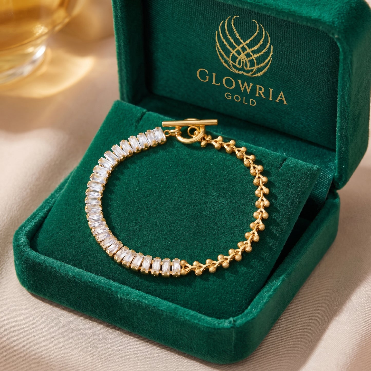 Golden Heart Toggle Bracelet (Free Size)